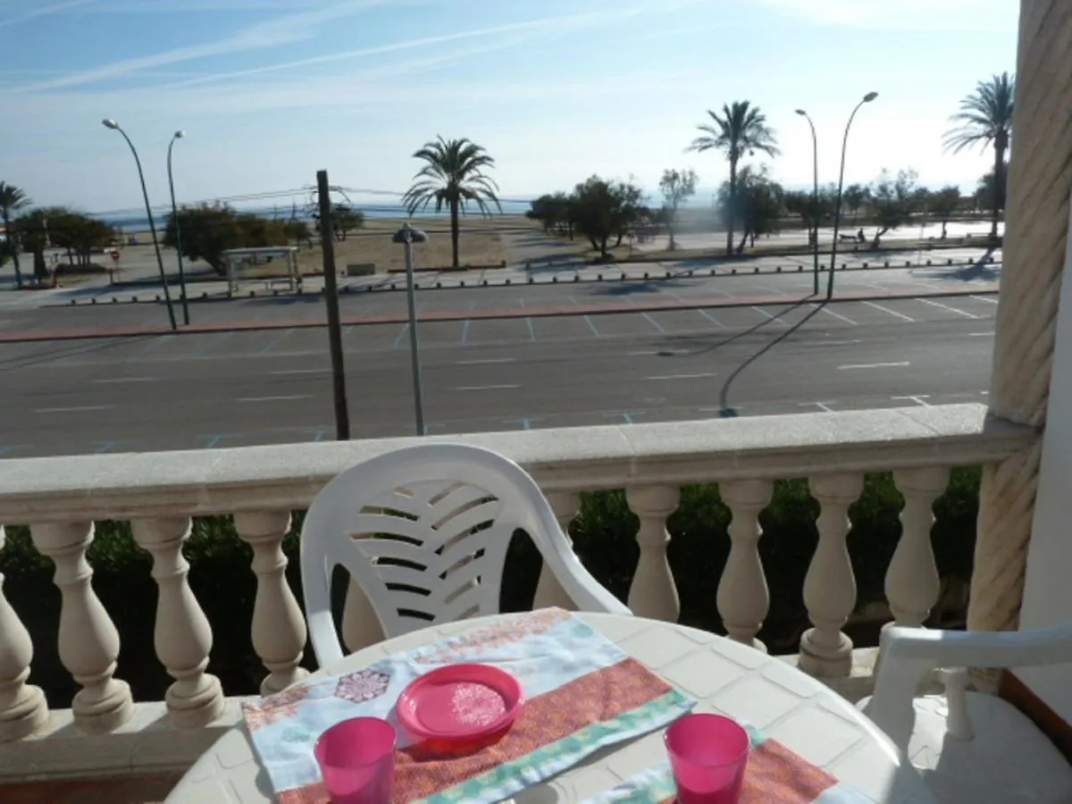 Apartamento En Primera Linea Playa Ref 285 Empuriabrava